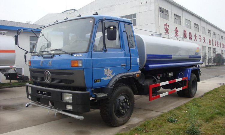 東風153灑水車 東風153灑水車